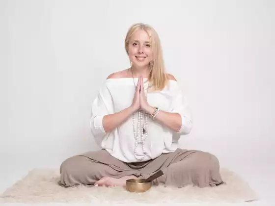 Kim Chestney,
Health & Wellness, Spirituality
Expert at Soulful Summit 2023: การเดินทางภายใน เริ่มต้น!