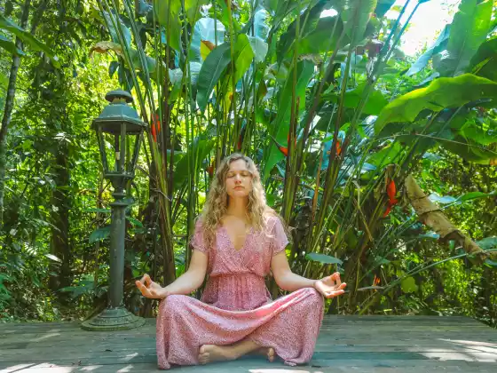 15 Minute Alternate Nostril Breath to Calm the Nervous System