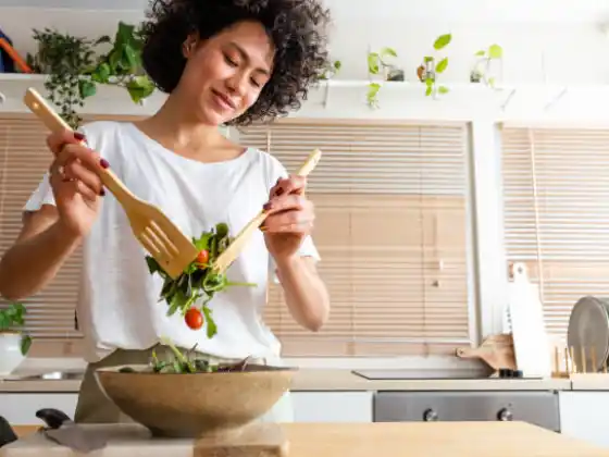 اختيار أفضل نظام غذائي لإدارة انقطاع الطمث