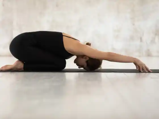 Restoratif Yoga Rutini: 20 Dakika