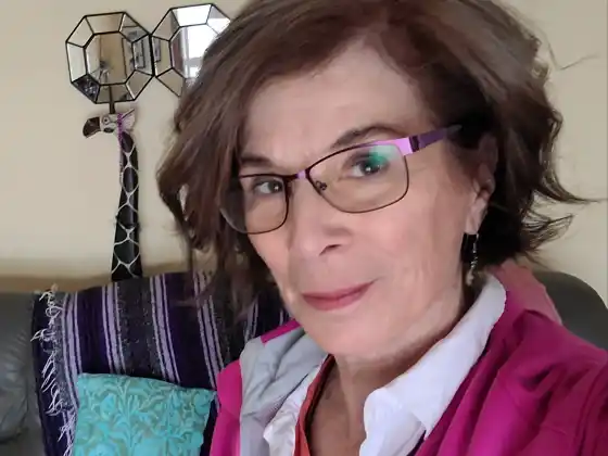 Karen Egoff,
Expert at Soulful Summit 2023: การเดินทางภายใน เริ่มต้น!