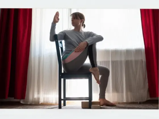 Stuhl-Yoga für jeden Körper