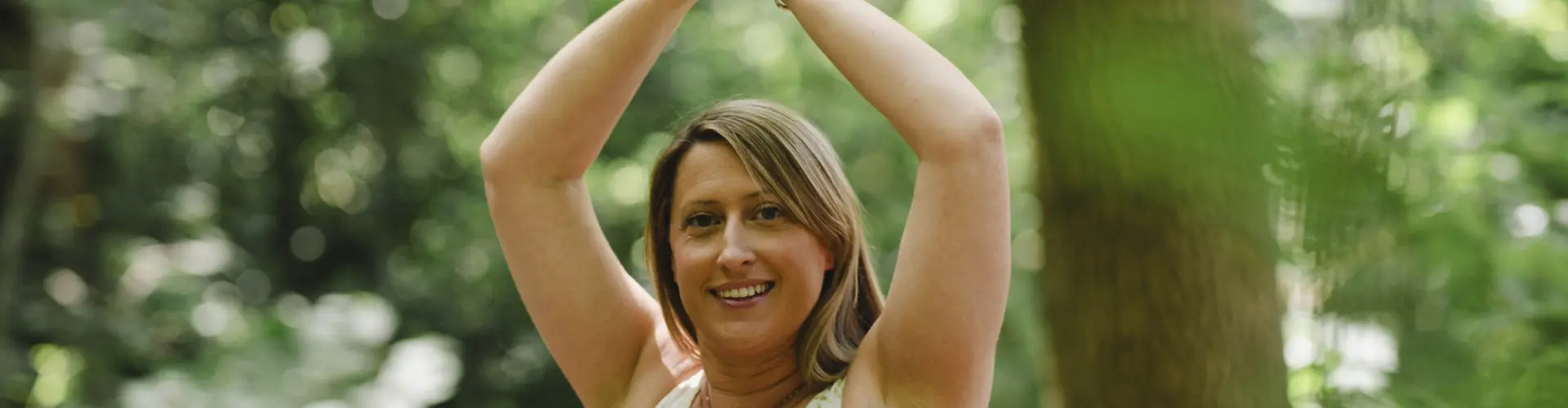 Restorative Healing Yoga - Pakiramdam ang iyong Emosyon  - Online Class by Sarah Evans 